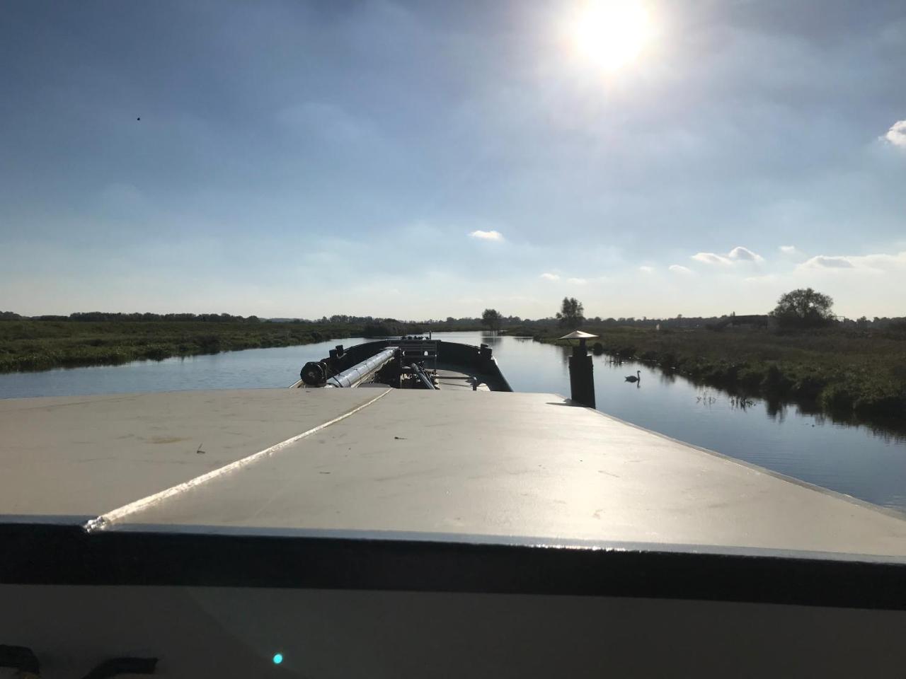 Hotel Barge Waternimf Ely Exterior photo